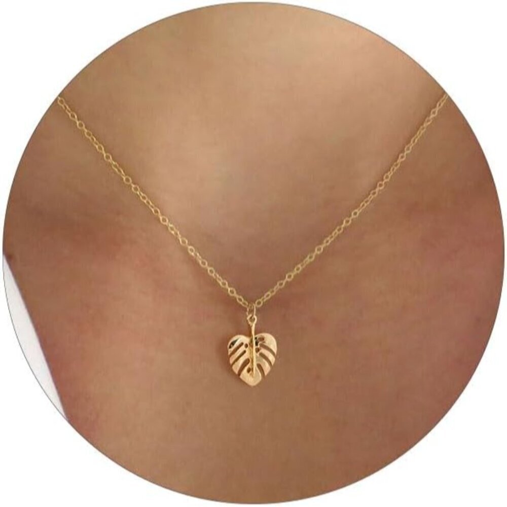 Gold Plated Pendant Necklace Monstera Leaf Nature-Inspired Elegant Jewelry